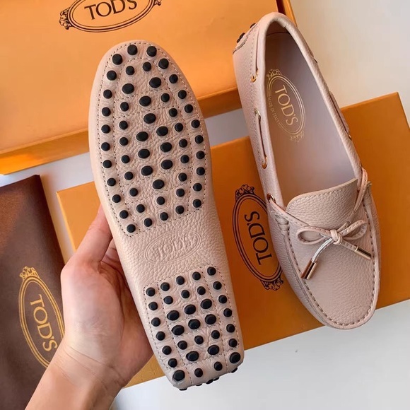 Tod's Tassel Moccasin Leather Loafer - Picture 5 of 7